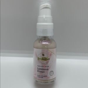 NWT Radiant Rose Luminous Primer